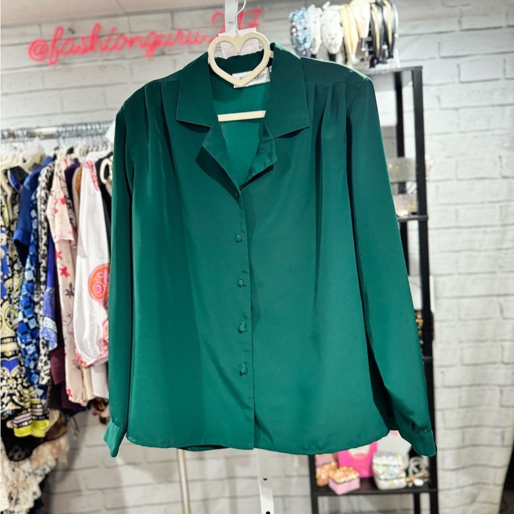 462. Green Women's Button‎ Down Blouse By Yves St Clair Size 10